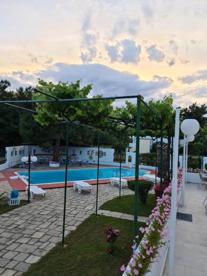 Artemis Hotell Prínos Exteriör bild